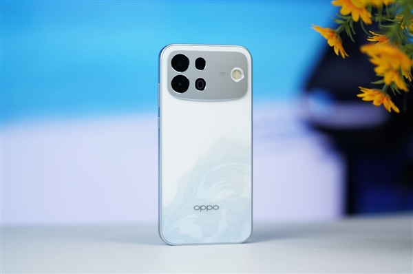 WG匯遊會娛樂:10000mAh冰川電池!OPPO A7 Pro Max評測:超大電池堪比充電寶 想耗盡電量都不容易